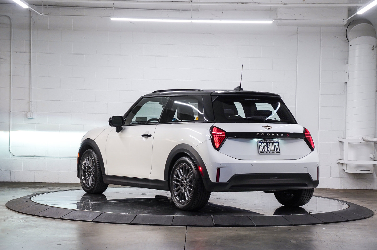 Used 2026 MINI Cooper S FWD image 4