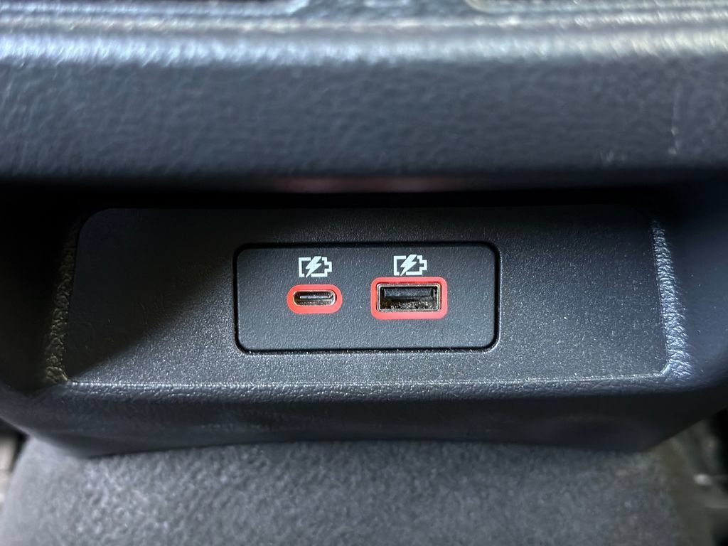 Used 2023 Nissan Altima 2.5 SL FWD image 31