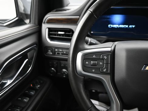 Used 2024 Chevrolet Tahoe Premier AWD/4WD image 23