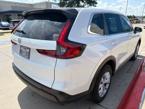 Used 2025 Honda CR-V LX image 5