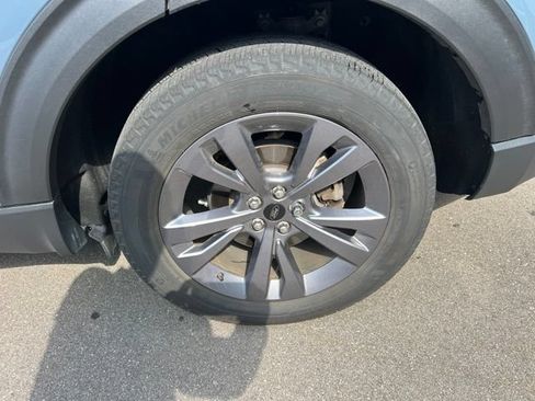 Used 2025 Ford Explorer Active w/ Active Comfort Package AWD/4WD image 9