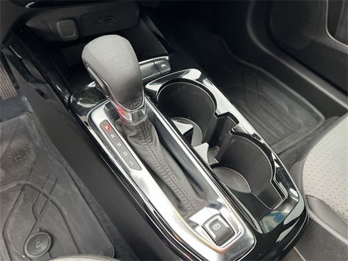 Certified 2024 Chevrolet Trax LT w/ Driver Confidence Package image 18