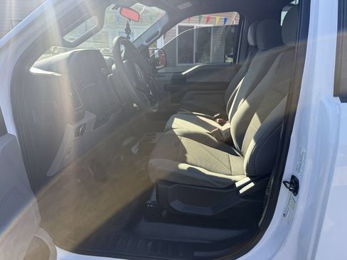 Used 2017 Ford F150 XL w/ Equipment Group 101A Mid RWD image 8