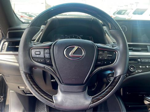 Used 2019 Lexus ES 350 w/ Luxury Package image 15