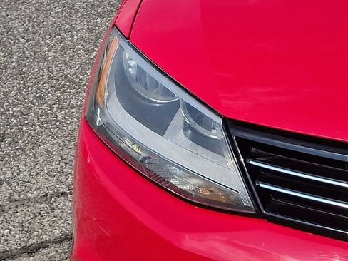 Used 2014 Volkswagen Jetta SE FWD image 28