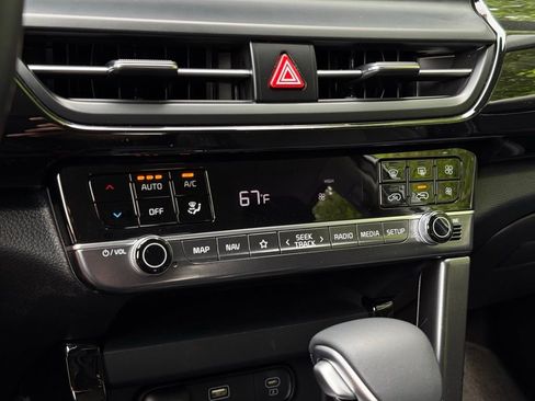 Certified 2024 Kia Seltos S FWD image 37