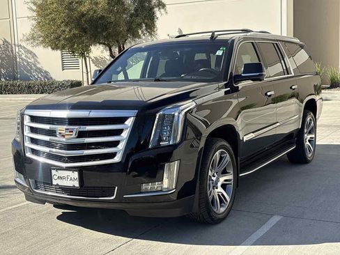Used 2016 Cadillac Escalade ESV Luxury image 7