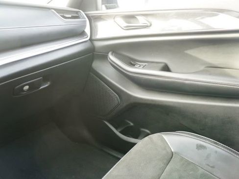 Used 2023 Jeep Grand Cherokee Altitude image 29