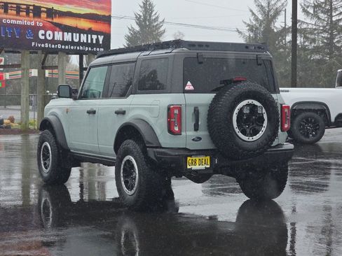 Used 2021 Ford Bronco Badlands image 4