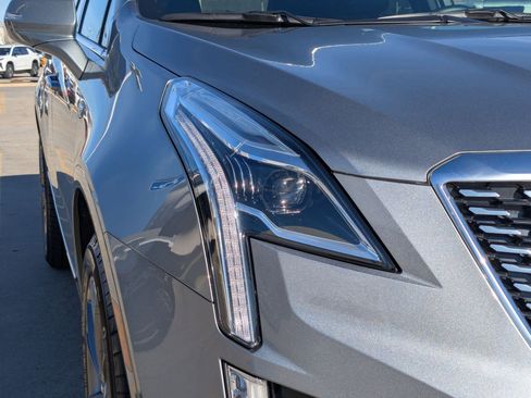 Used 2025 Cadillac XT5 Premium Luxury image 11