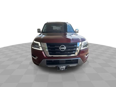 Used 2023 Nissan Armada Platinum w/ Captain's Chairs Package RWD image 3