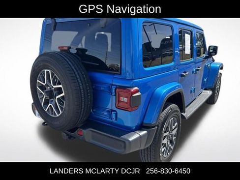 Used 2026 Jeep Wrangler Sahara image 7