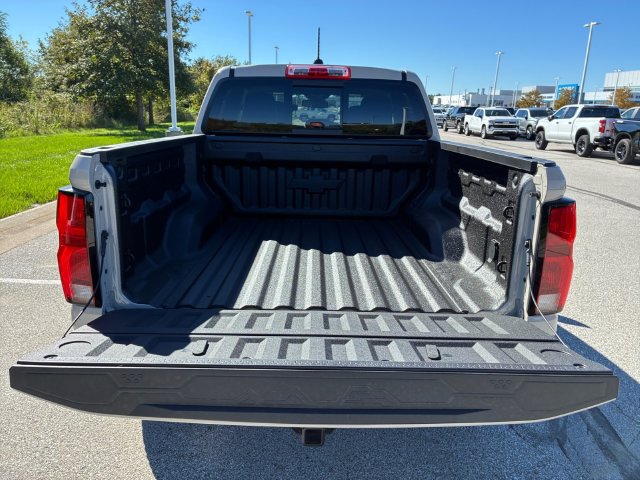 New 2026 Chevrolet Colorado ZR2 w/ Technology Package AWD/4WD image 16