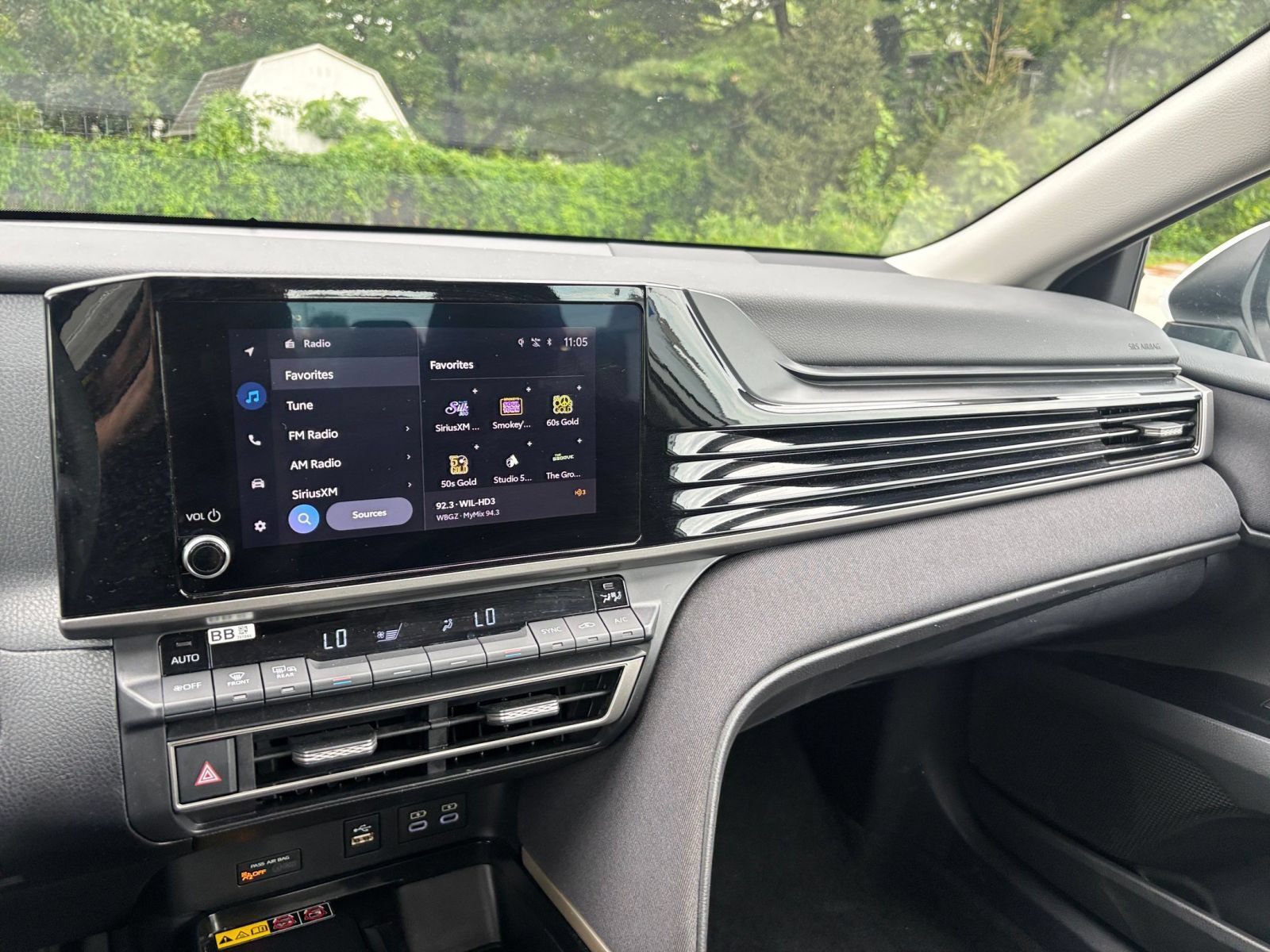 Used 2025 Toyota Camry LE FWD image 33