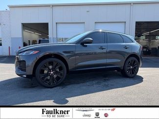 Used 2023 Jaguar F-PACE S video 1