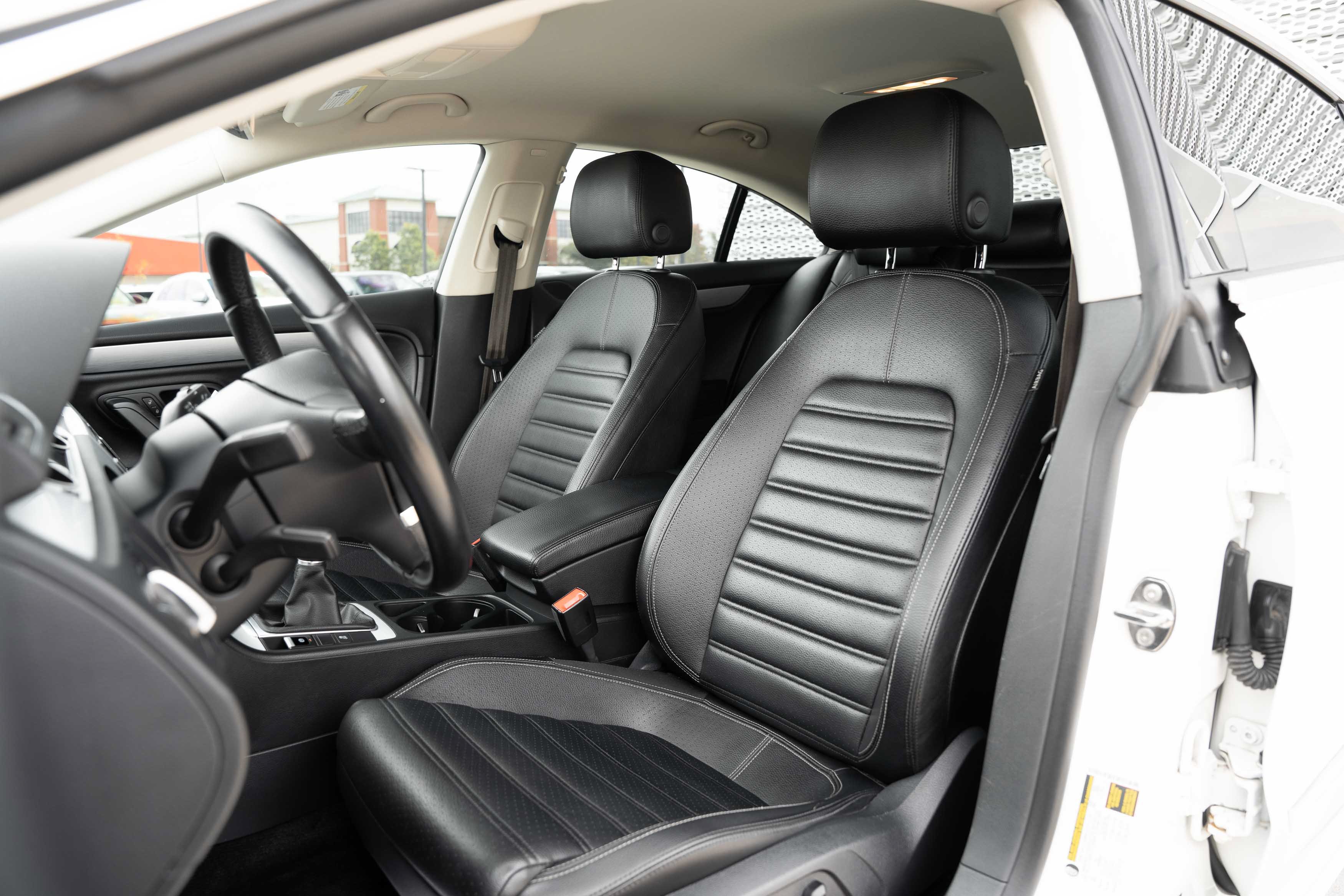 Used 2013 Volkswagen CC Sport FWD image 17