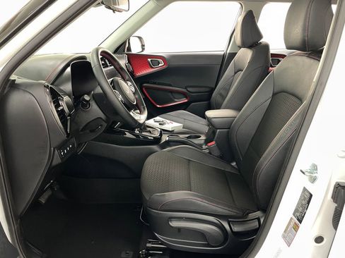 Used 2025 Kia Soul GT-Line FWD image 9