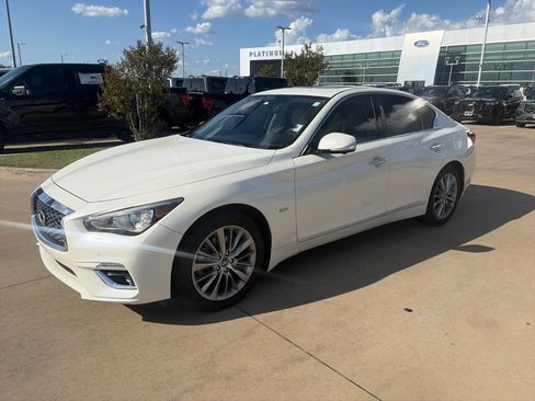 Used 2019 INFINITI Q50 Luxe w/ Essential Package (3.0T Luxe) AWD/4WD image 3