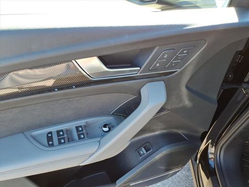 Used 2021 Audi SQ5 Prestige w/ Prestige Package image 14