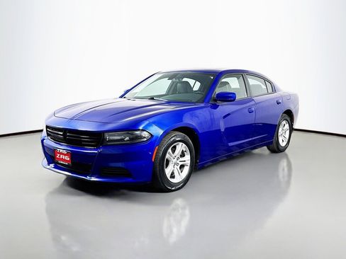 Used 2020 Dodge Charger SXT w/ Leather Interior Group RWD image 1