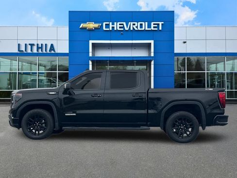 Used 2025 GMC Sierra 1500 Elevation w/ Elevation Premium Package AWD/4WD image 5