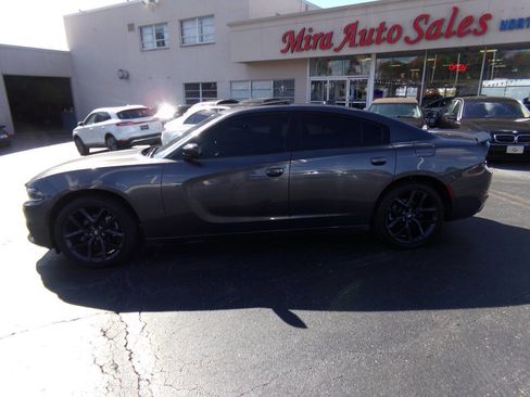 Used 2023 Dodge Charger SXT w/ Plus Group image 2