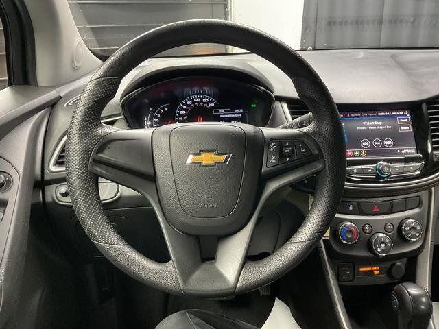 Used 2021 Chevrolet Trax LS FWD image 16
