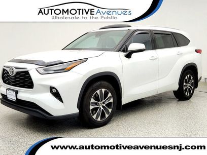 Used 2022 Toyota Highlander XLE