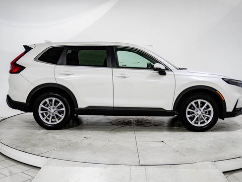 Certified 2025 Honda CR-V EX image 11