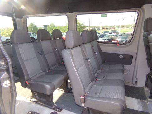 Used 2011 Mercedes-Benz Sprinter 2500 image 18
