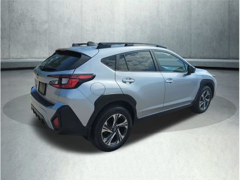 Used 2024 Subaru Crosstrek 2.0i Premium AWD/4WD image 6