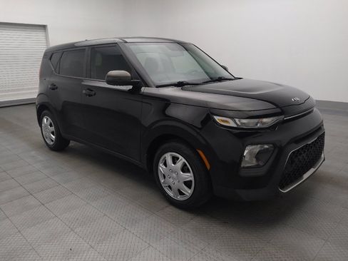 Used 2020 Kia Soul LX image 11