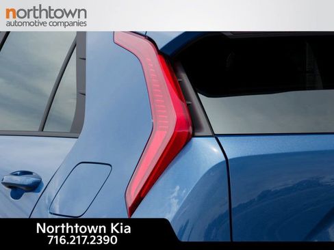 New 2025 Kia Niro EX image 12