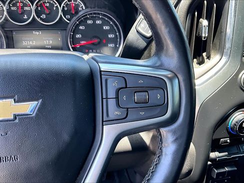 Used 2021 Chevrolet Silverado 1500 LT AWD/4WD image 24