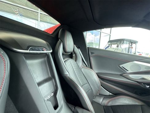 Used 2021 Chevrolet Corvette Stingray Premium Conv w/ Z51 Performance Package image 14