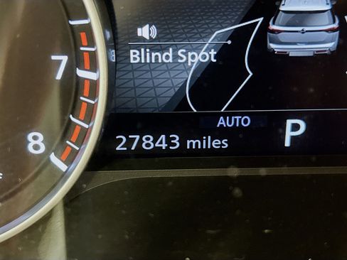 Used 2023 Nissan Pathfinder SV AWD/4WD image 19