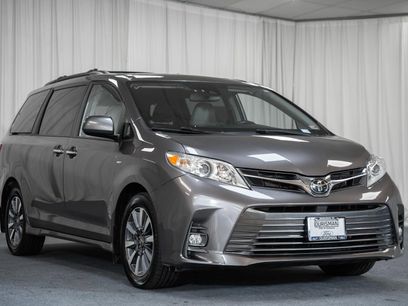 Used 2020 Toyota Sienna XLE w/ XLE Navigation Package