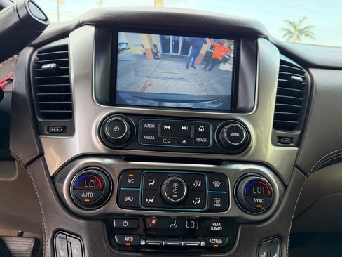 Used 2019 Chevrolet Tahoe LT image 14