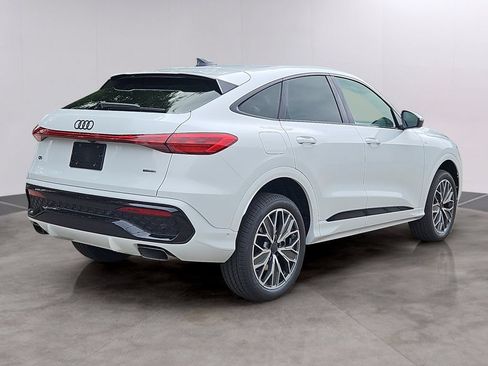 New 2026 Audi Q5 Premium Plus AWD/4WD image 3