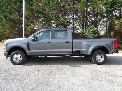 New 2026 Ford F350 XL w/ STX Appearance Package AWD/4WD image 2