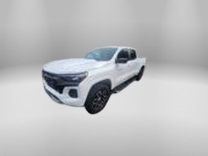 Used 2023 Chevrolet Colorado Z71 w/ Z71 Convenience Package 2