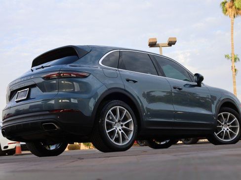 Used 2019 Porsche Cayenne AWD/4WD image 19