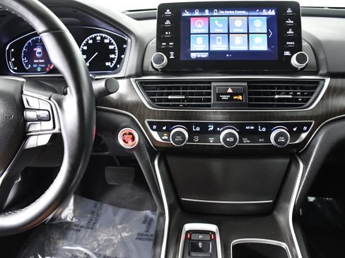 Used 2022 Honda Accord Touring image 15