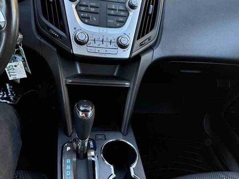 Used 2017 Chevrolet Equinox LT w/ Convenience Package image 25