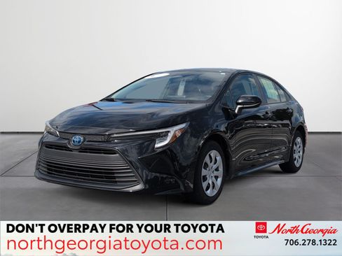Used 2024 Toyota Corolla LE FWD image 1