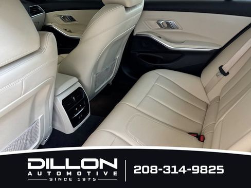 Used 2021 BMW 330i xDrive Sedan AWD/4WD image 12
