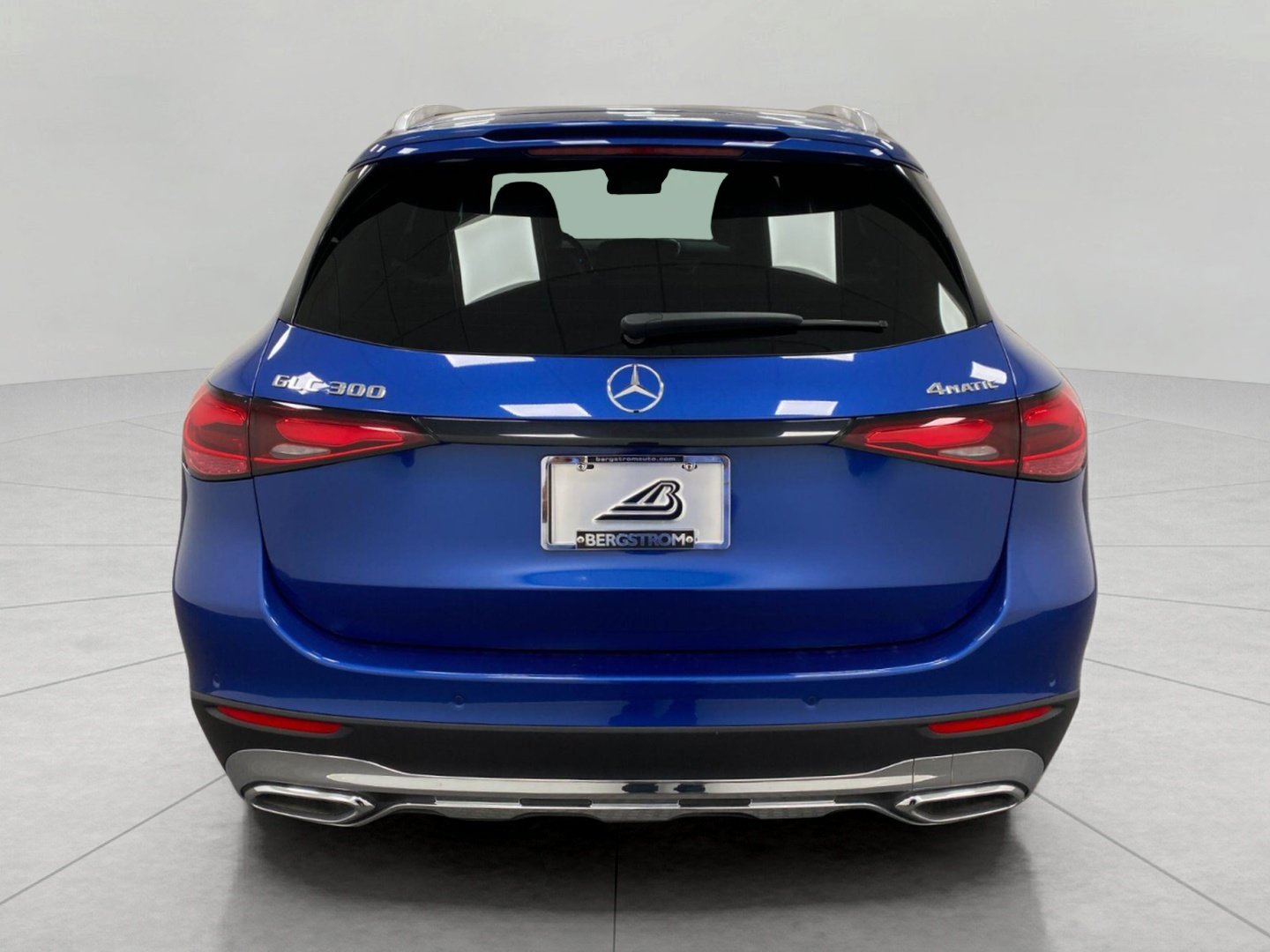 Certified 2026 Mercedes-Benz GLC 300 4MATIC image 4
