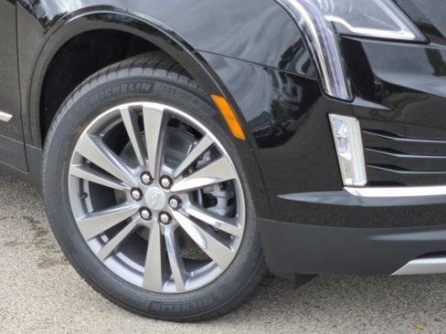 New 2025 Cadillac XT5 Premium Luxury image 3