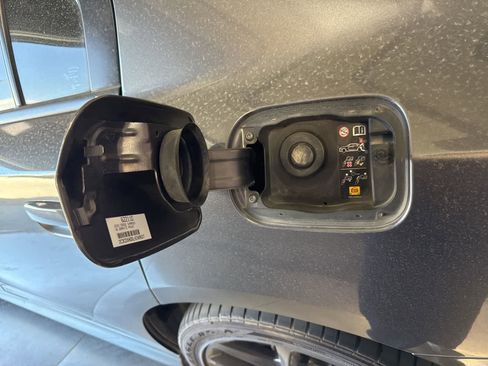Used 2020 Dodge Charger GT w/ Blacktop Package RWD image 11