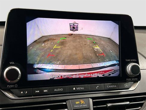 Used 2023 Nissan Altima 2.5 SR image 11